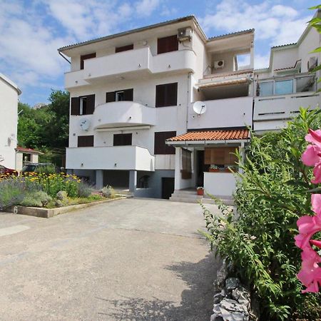 Apartments Karamarko Baška Exteriör bild